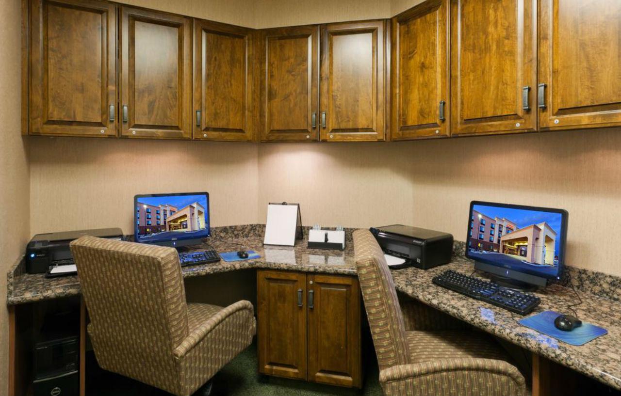 Hampton Inn & Suites Fairbanks Dış mekan fotoğraf