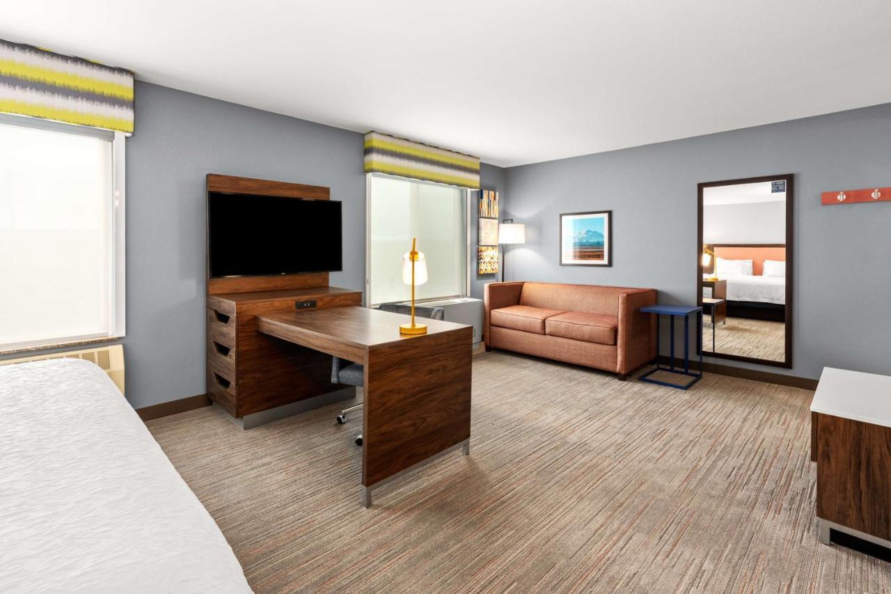 Hampton Inn & Suites Fairbanks Dış mekan fotoğraf